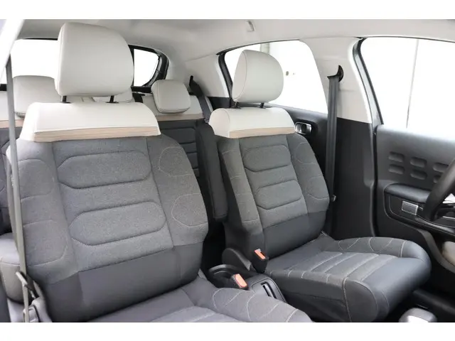 Citroën C3 1.2 PureTech Max 2024 Benzine 10