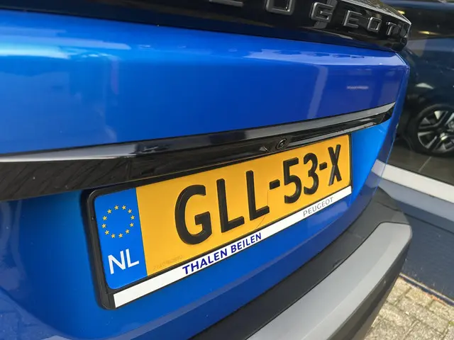 Peugeot 2008 1.2 Turbo 100PK Allure 2024 Benzine 29