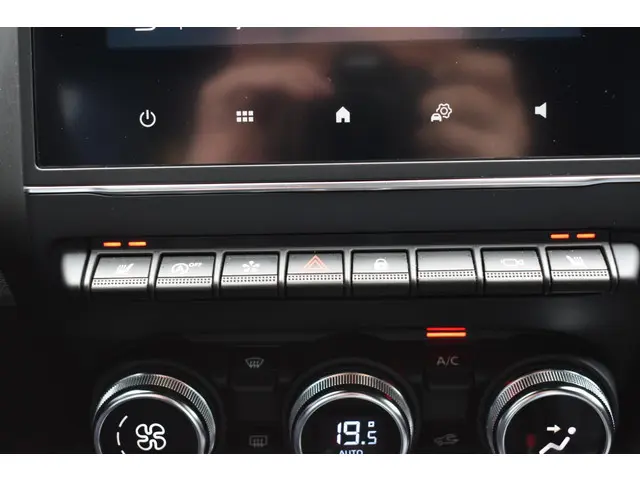 Renault Clio TCe 90 GPF techno 2024 Benzine 11