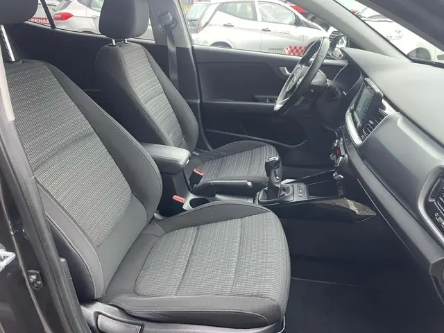Kia Stonic 1.0 T-GDi DynamicPlusLine 2020 Benzine 13