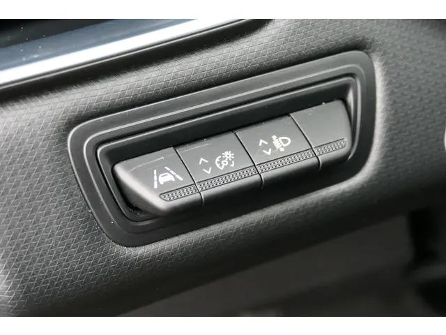 Renault Clio 1.0 TCe Intens 2020 Benzine 44