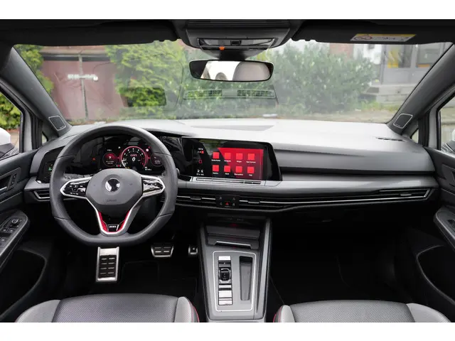 Volkswagen Golf 2.0 TSI GTI 2021 Benzine 9