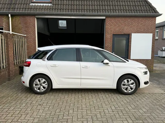 Citroën C4 Picasso 1.2 PureTech Intensive 2016 Benzine 8