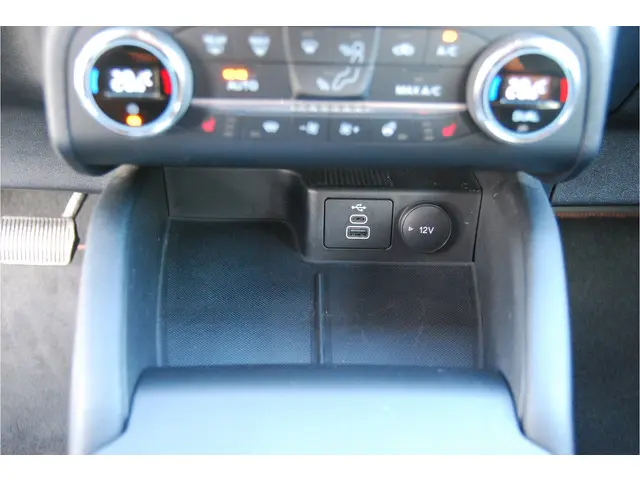 Ford Kuga 2.5 PHEV ST-Line X 225pk 2022 Hybride Benzine 27
