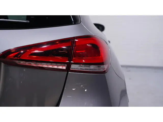 Mercedes-Benz A-Klasse 250 Premium Plus 2019 Benzine 45