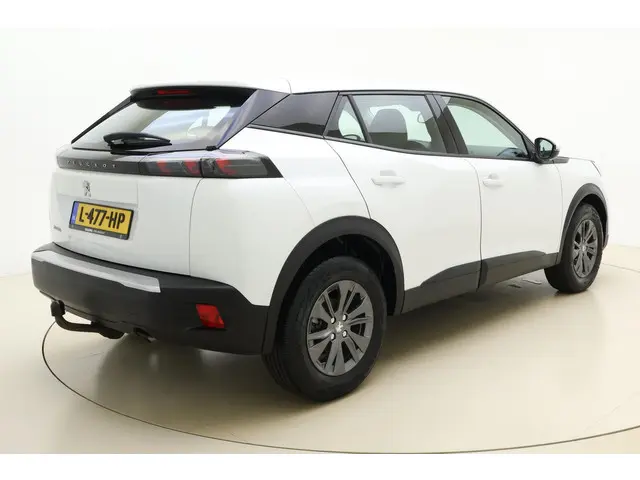 Peugeot 2008 1.2T Active Pack 2021 Benzine 2