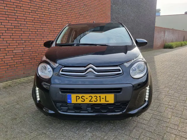 Citroën C1 1.0 e-VTi Feel | Airco | Origineel NL! 2017 Benzine 3
