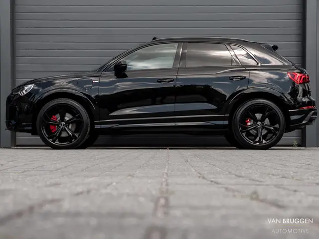 Audi Q3 45 TFSI E S-Line 2022 Hybride Benzine 46