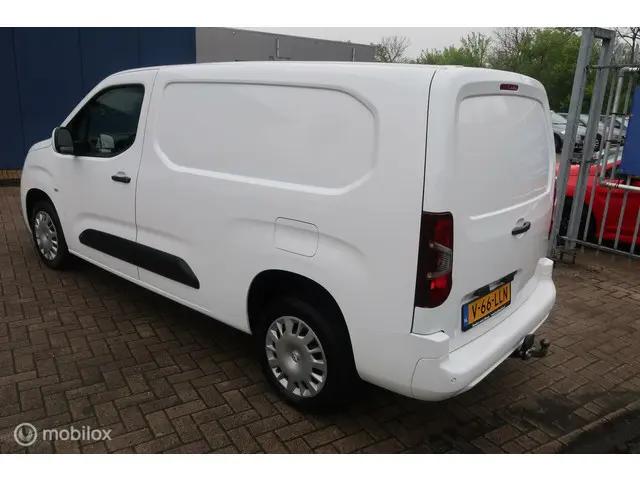 Opel Combo 1.2 PureTech 110 S&S L2 MARGE AUTO 2021 Benzine 4