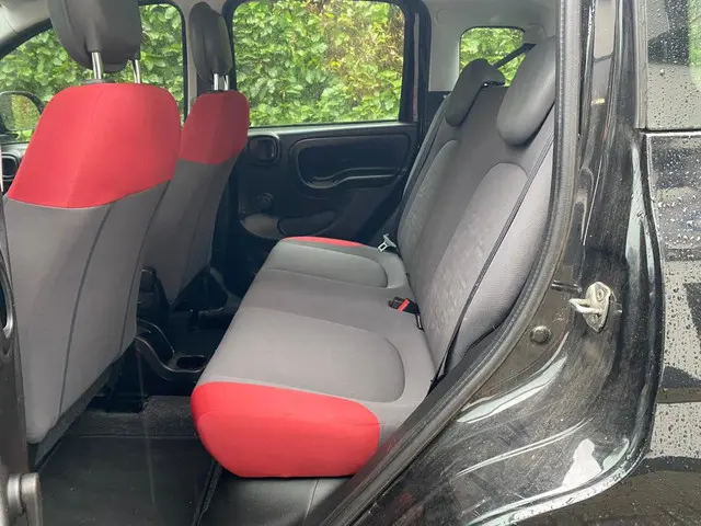 Fiat Panda 0.9 TwinAir Edizione Cool I Airco 2013 Benzine 6