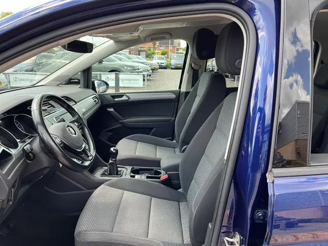 Volkswagen Touran 1.2 TSI Comfortline 7p 2016 Benzine 12