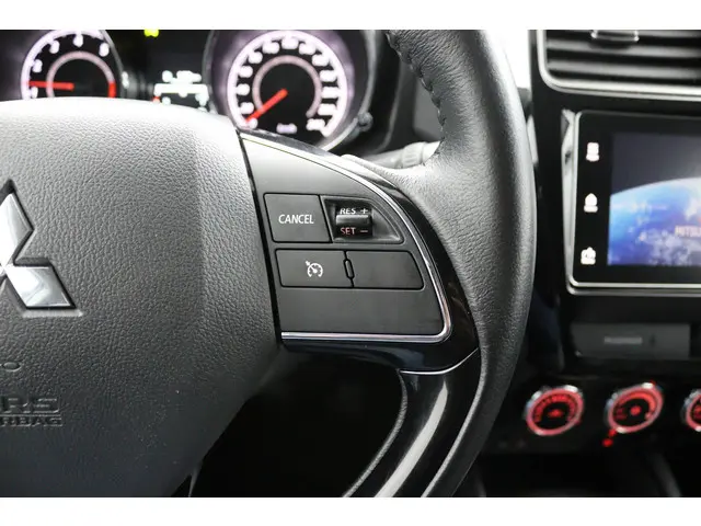 Mitsubishi ASX 1.6 Cleartec Connect Pro+ 2018 Benzine 30