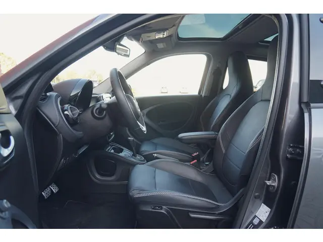 Smart Forfour EQ BRABUS Style 18 kWh 2019 Elektrisch 13