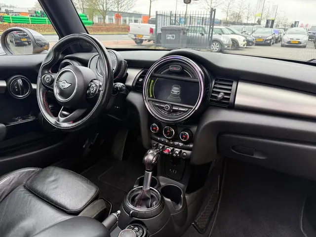 MINI Cooper S Mini 2.0 Salt 2015 Benzine 18