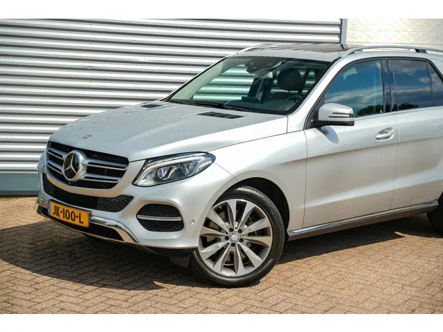 Mercedes-Benz GLE 500 e 4MATIC 2015 Hybride Benzine 31