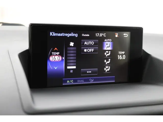 Lexus CT 200h 25th Edition 2015 Hybride Benzine 46