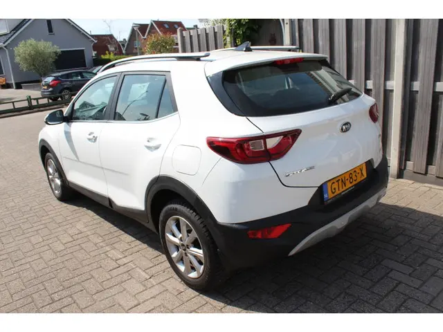 Kia Stonic 1.0 T-GDi Dynamic Line 2020 Benzine 4