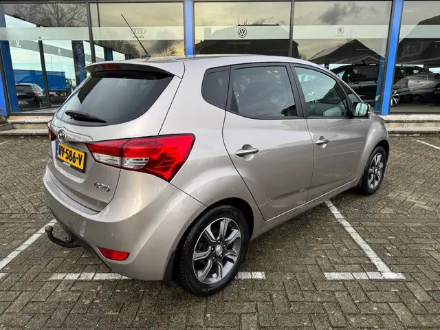 Hyundai ix20 1.6i Go! 2016 Benzine 6