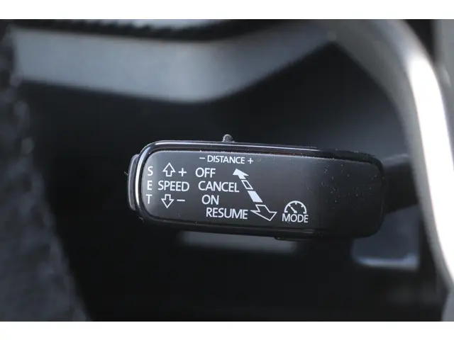 Škoda Kamiq FL 1.0 TSI DSG Monte Carlo 2024 Benzine 22