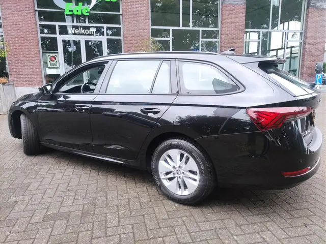 Škoda Octavia Combi 1.0 TSI Business Edition 2022 Benzine 4