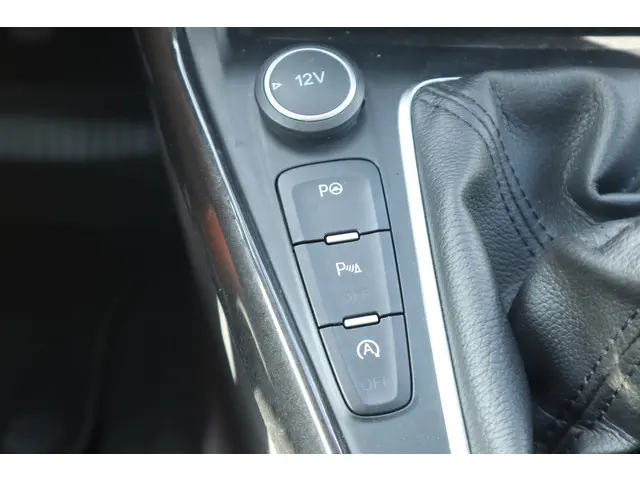 Ford Focus Wagon 1.0 First Edition 2015 Benzine 29