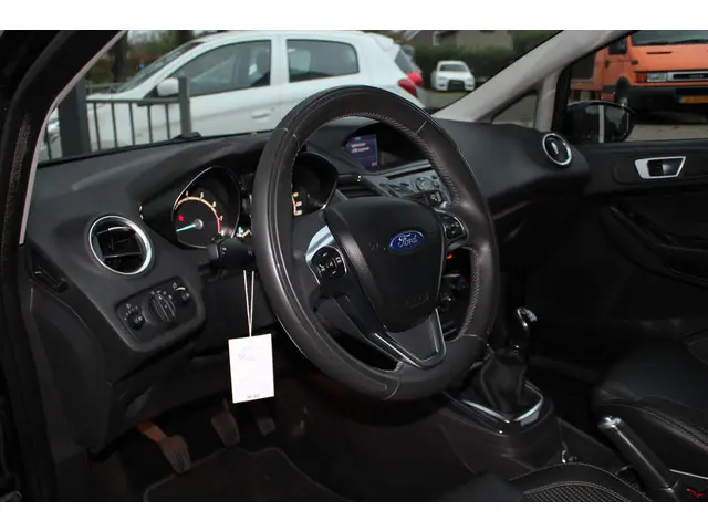 Ford Fiesta 1.0 EcoBoost Titanium X 2015 Benzine 10
