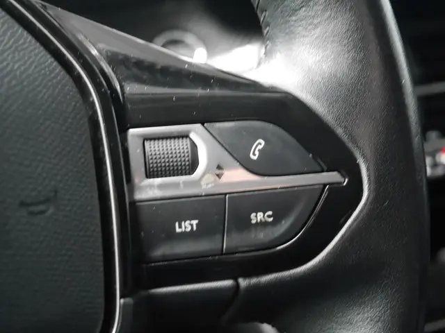 Peugeot e-2008 EV Allure 50 kWh 2020 Elektrisch 22