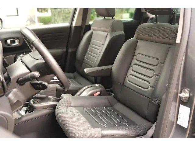 Citroën C3 Aircross PT 110 Shine 2018 Benzine 29