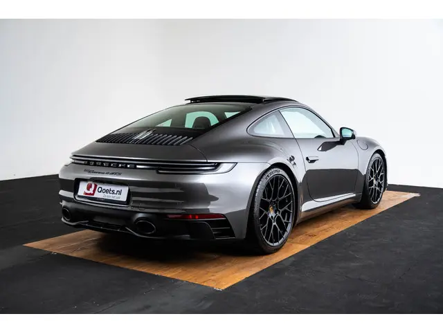 Porsche 911 2