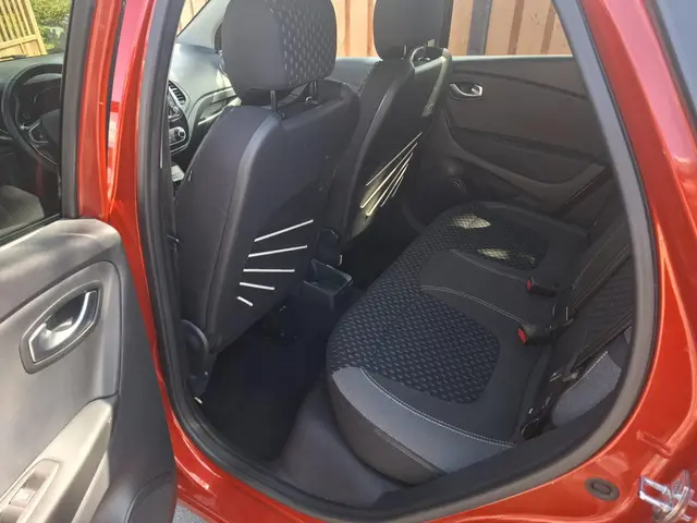 Renault Captur 0.9 TCe Bose 2018 Benzine 22