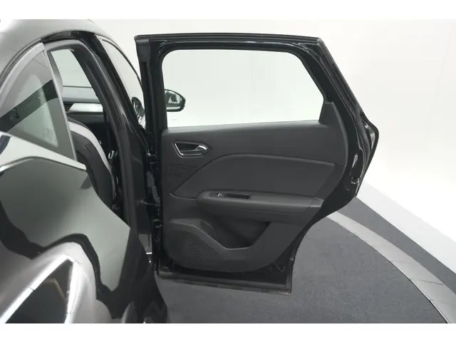 Renault Captur TCe 100 Intens 2020 Benzine 64