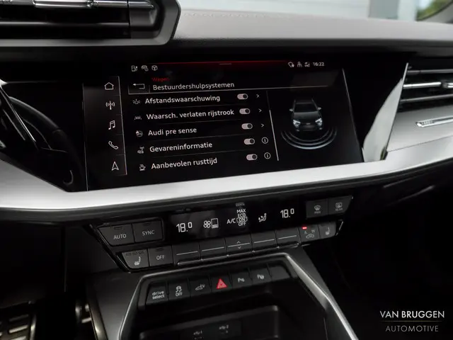 Audi A3 Sportback 45 TFSI e S-Line 2022 Hybride Benzine 34