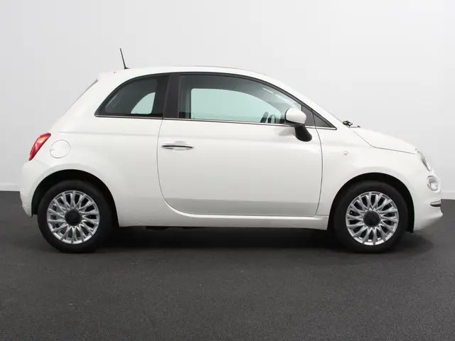 Fiat 500 1.0 Hybrid Dolcevita 2024 Benzine 8