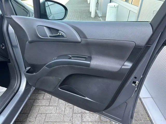 Opel Meriva 1.4 Turbo Edition 2016 Benzine 46
