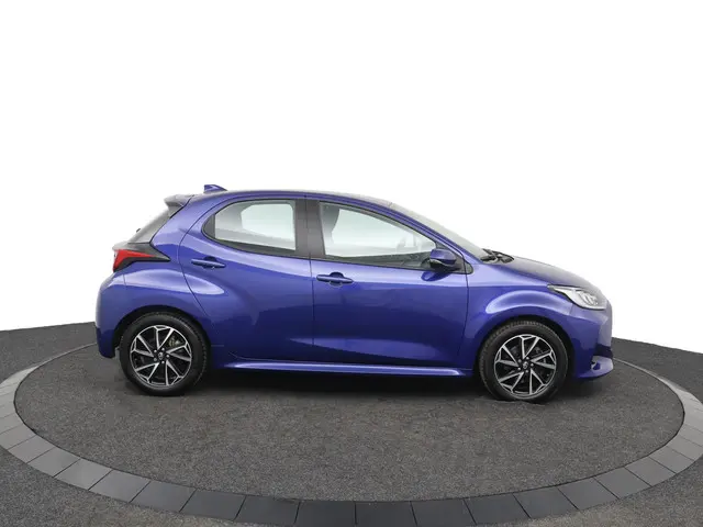 Toyota Yaris 1.5 Hybrid Dynamic 2022 Hybride Benzine 13