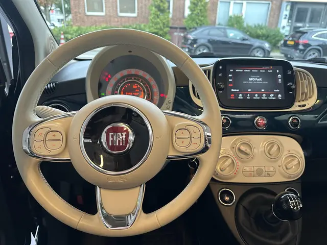 Fiat 500C 1.0 Hybrid Lounge 2020 Benzine 9