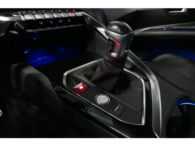 Peugeot 3008 1.2 PureTech GT Line 2016 Benzine 8