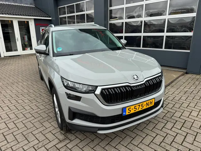 Škoda Kodiaq 1.5 TSI Business Edition 2023 Benzine 2