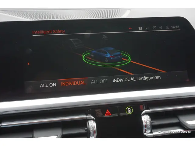 BMW 3 Serie 318i 2021 Benzine 30