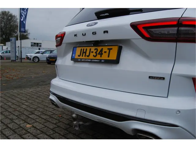 Ford Kuga 2.5 PHEV 243pk ST-Line 2024 Hybride Benzine 6