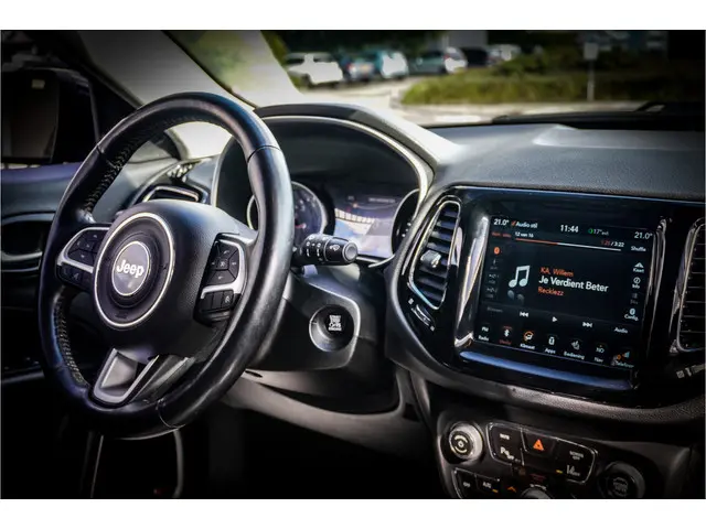 Jeep Compass 1.4 MultiAir Limited 4x4 2018 Benzine 6