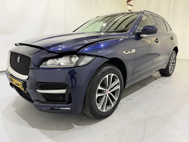 Jaguar F-PACE 2.0d Turbo Portfolio AWD Aut. 2017 Diesel 3