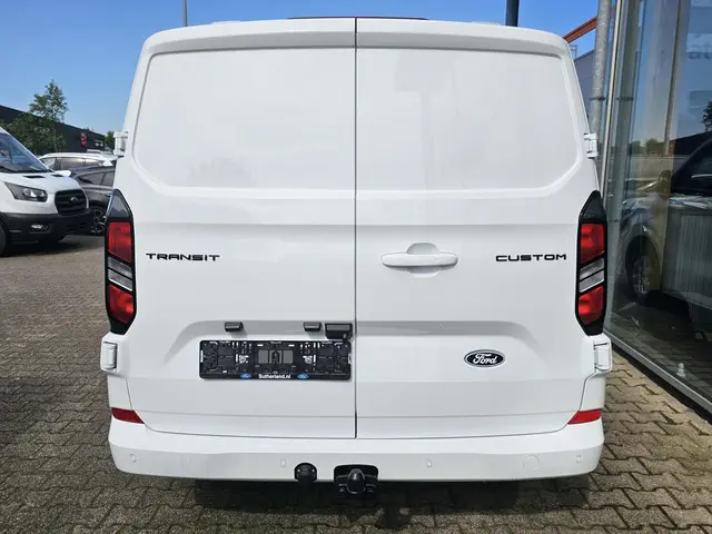 Ford Transit Custom 300 2.0 TDCI L2H1 Limited 2024 Diesel 5