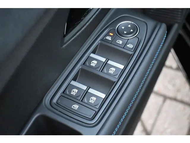 Renault Clio esprit Alpine 2026 Hybride Benzine 15