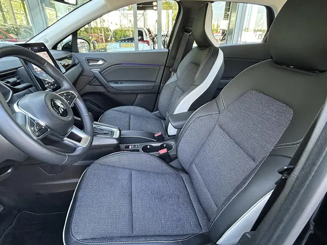 Mitsubishi ASX 1.6 PHEV AT Intense+ 2024 Hybride Benzine 7