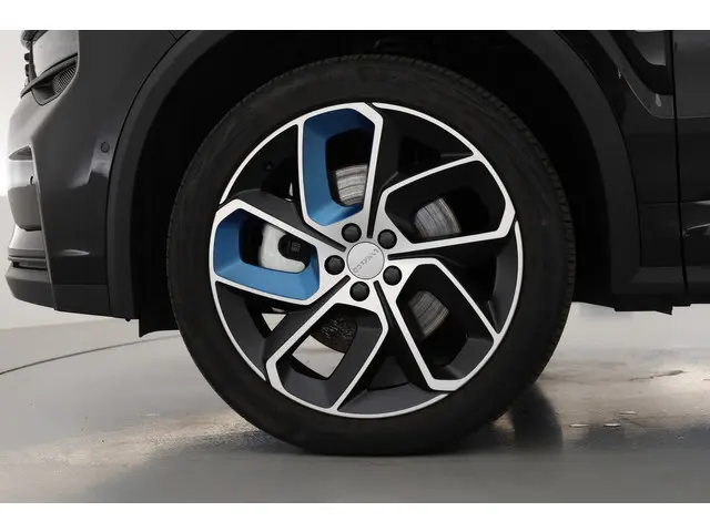 Lynk & Co 01 1.5 2023 Hybride Benzine 42