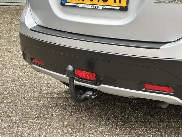 Suzuki S-Cross SX4 1.6 Exclusive 2015 Benzine 26