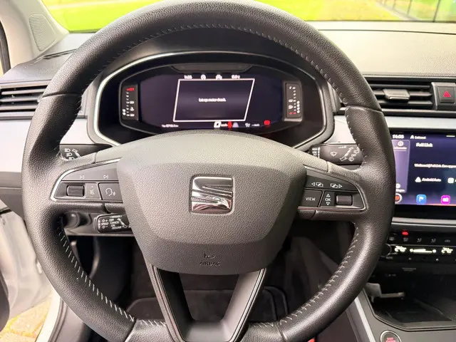 SEAT Arona 1.0 TSI Style Limited Edition 2020 Benzine 6