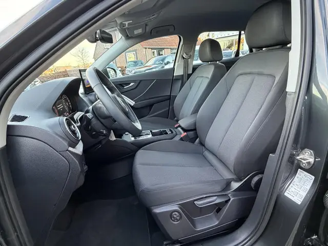 Audi Q2 35 TFSI S Edition 2024 Benzine 17