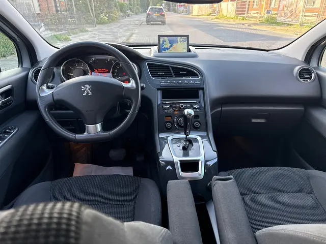 Peugeot 5008 1.6 THP Allure 7p. 2014 Benzine 11
